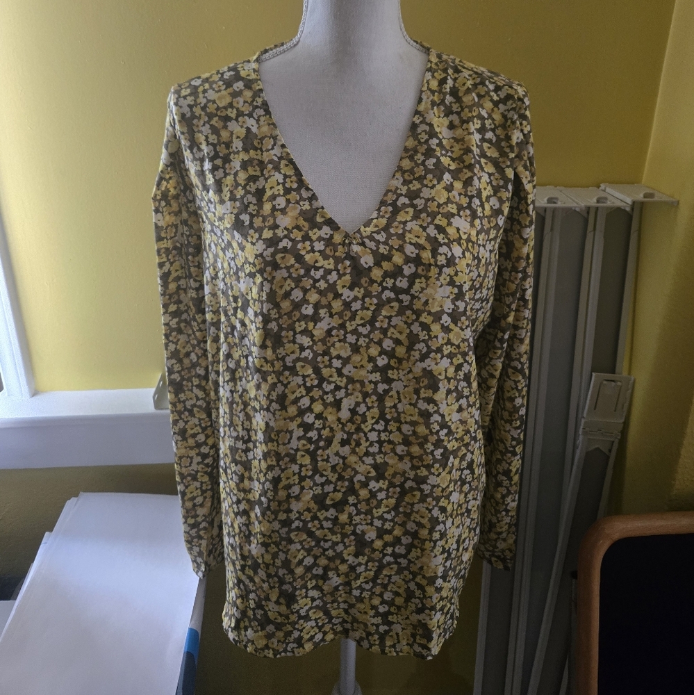 LOFT Yellow Floral V-Neck Blouse